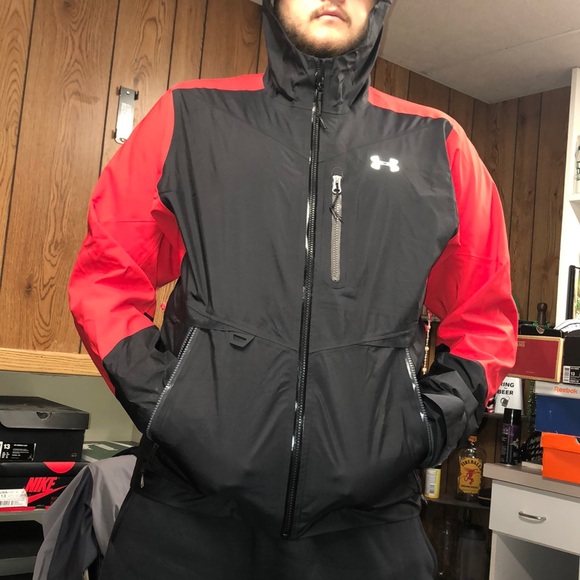 Under Armour Other - Men’s under armour heat gear rain jacket